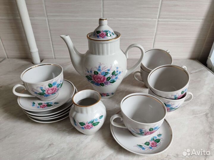 Чайный фарфоровый сервиз