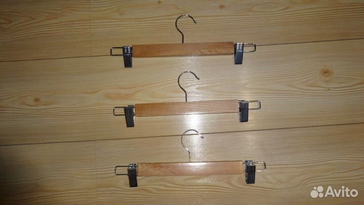 Плечики вешалки для одежды с прищепками 6 шт