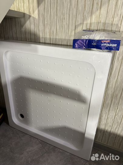 Душевой поддон 90х90 новый