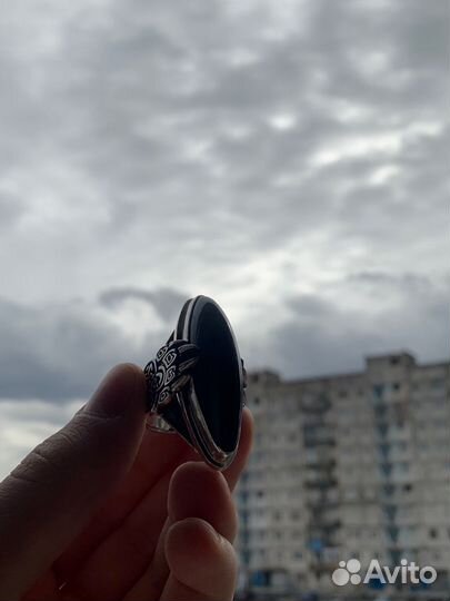 Кольцо с соколиным камнем