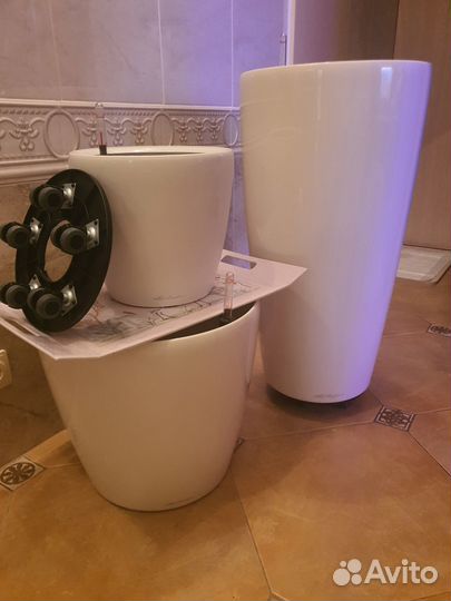 Кашпо с автополивом лечуза