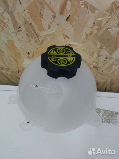 Бачок расширительный chevrolet malibu9