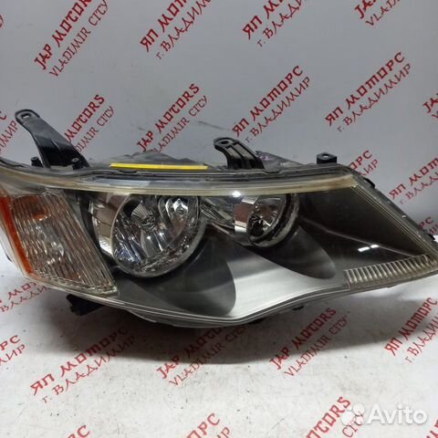 Фара ксеноновая передняя правая Mitsubishi