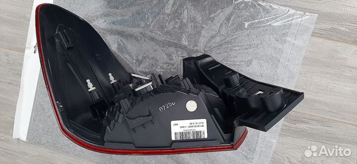 Фонарь задний правый Subaru XV