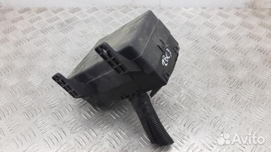 Блок предохранителей mitsubishi space star (2BE08M