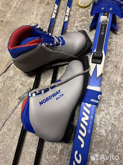 Беговые лыжи с ботинками