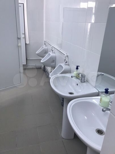 Гостиница, 1100 м²