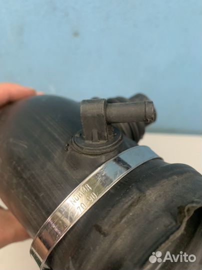 Audi A6 C6 патрубок резонатора 06E129629E