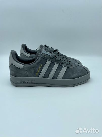 Кроссовки adidas broomfield