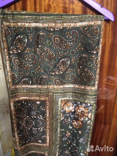 Новый красивый палантин