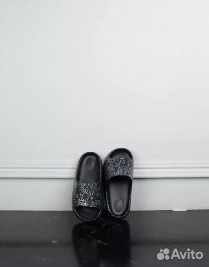 Шлепанцы женские