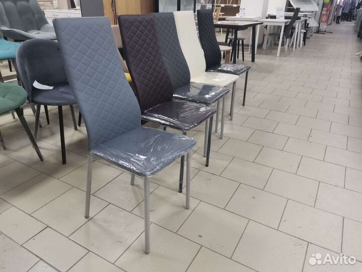 Стул стёганный новый