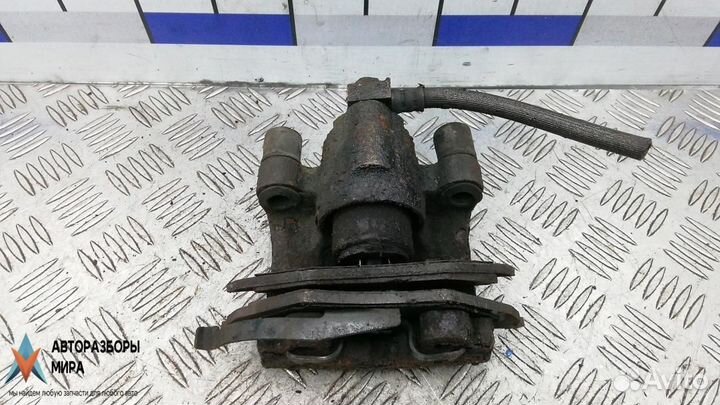 Суппорт задний правый Chrysler Voyager 3 2000