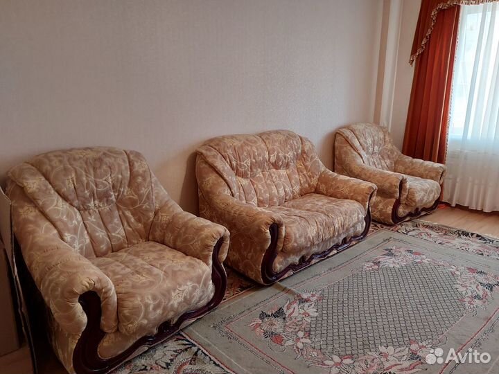 Диван и 2 кресла