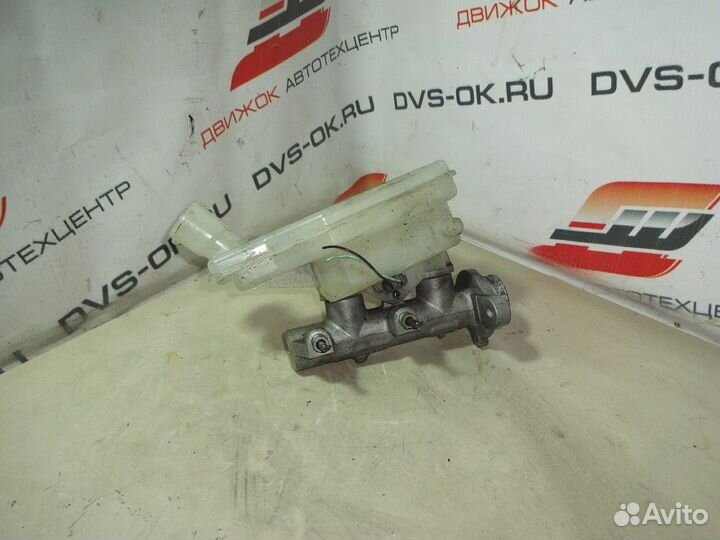 Главный тормозной цилиндр nissan C11