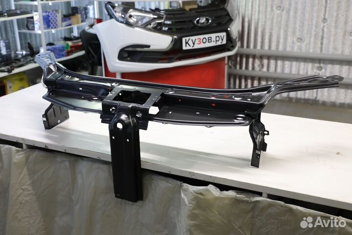 Рамка радиатора телевизор Рено Логан 2 с 2018