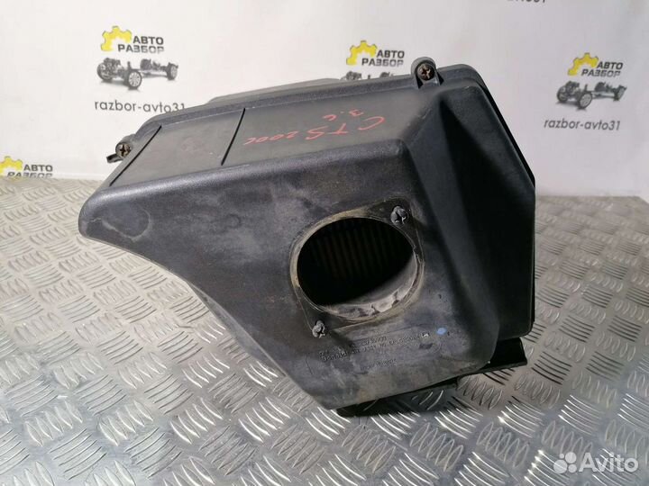 Cadillac CTS корпус воздушного фильтра