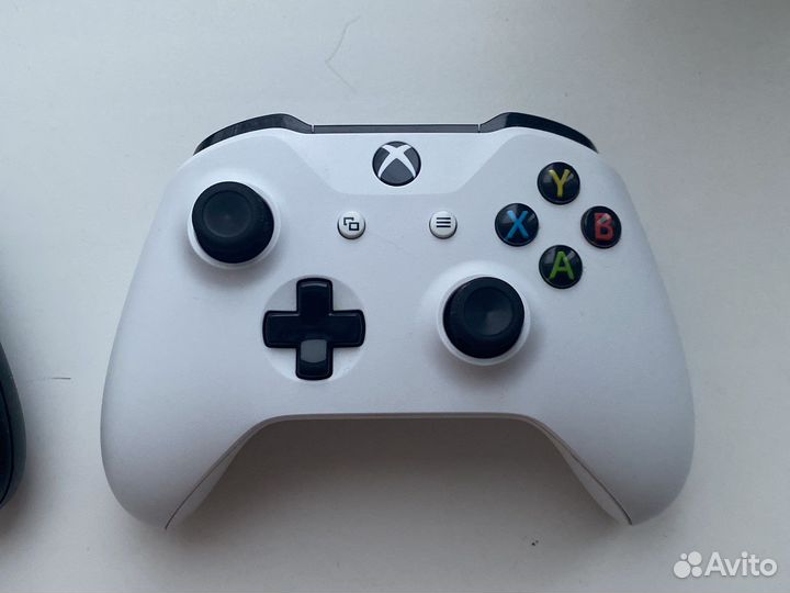 Геймпады Xbox One v3 цена за 1шт