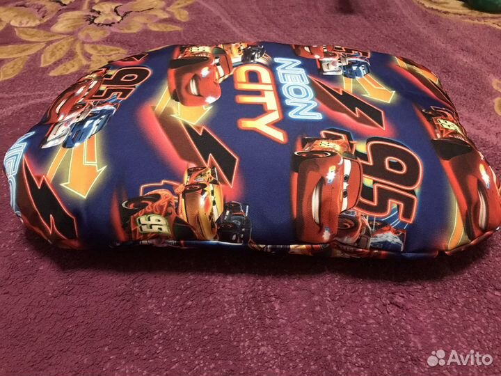 Лежанки для питомцев новые