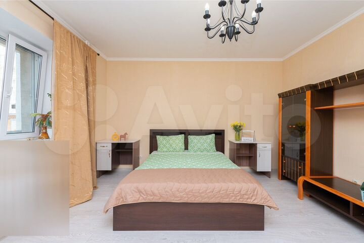 3-к. квартира, 100 м², 2/10 эт.
