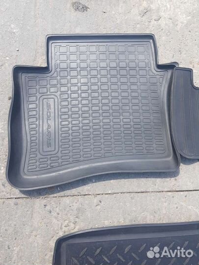 Комплект резиновых ковриков