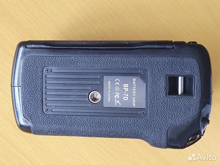 Батарейный блок ручка Canon 7d bp-7d