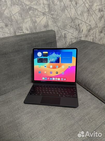 iPad Pro 12.9 M2 1 Tb Wi-Fi + KeyBoard+ Pitaka