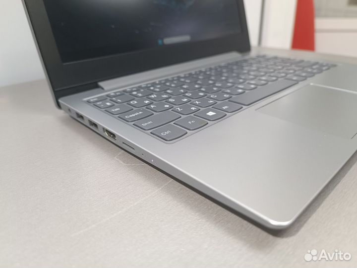 Компактный lenovo ideapad 1 AMD vega 3 /SSD