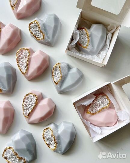 Свадебные бонбоньерки, подарки гостям свечи и мыло