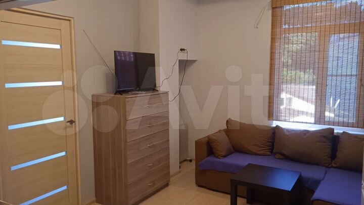 2-к. квартира, 40 м², 2/6 эт.