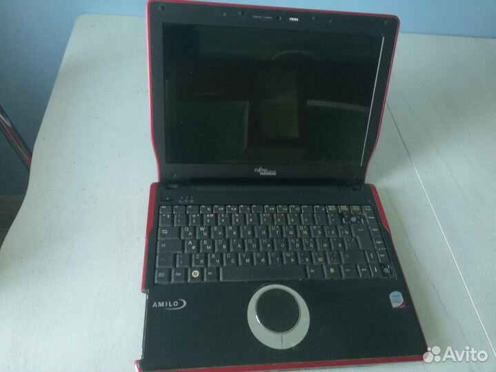 Ноутбук Fujitsu-Siemens Amilo Si2636 2.4Ghz/1Gb/16