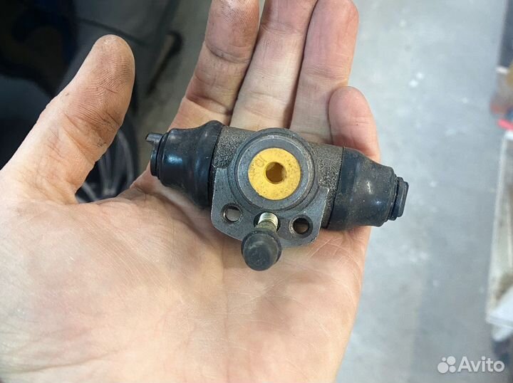 Цилиндр тормозной Audi 100/80/vw caddy/G3/passat/s