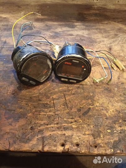 Приборы на двигатель