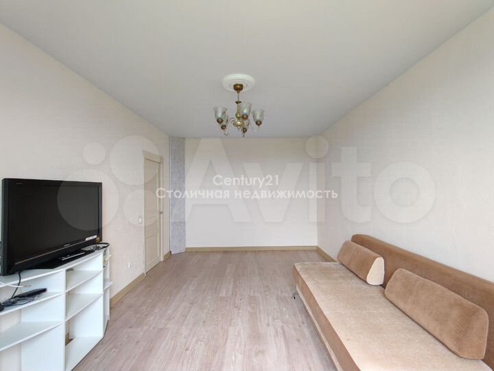 2-к. квартира, 57 м², 14/17 эт.