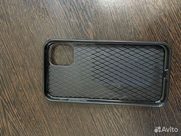 Чехол на iPhone 11