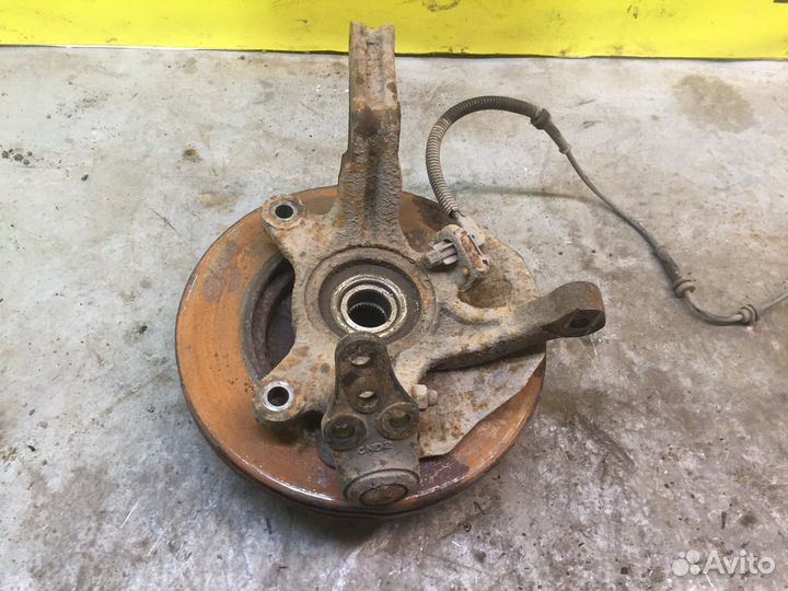 Кулак поворотный правый тагаз вега с 100