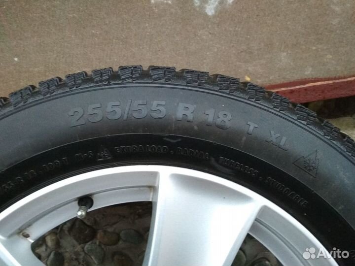 Continental ContiIceContact 4x4 255/55 R18