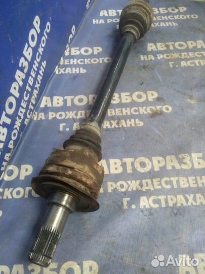 Задний левый привод Bmw E65 седан N62B44 2004