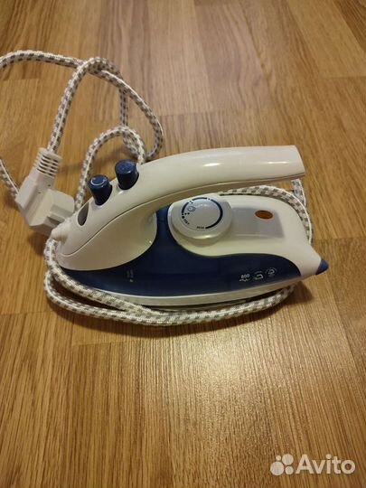 Дорожный утюг Scarlett SC-1135S