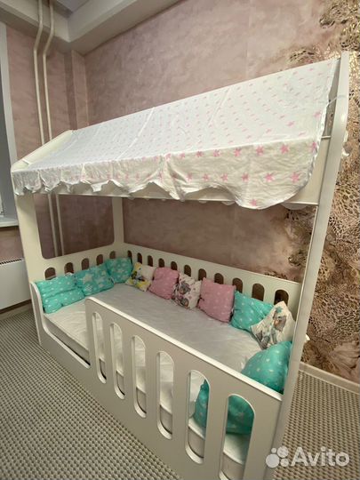 Детская кровать от 1 года с бортиками
