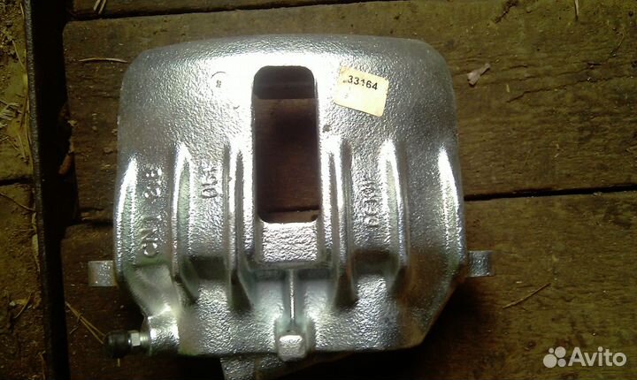 Суппорт тормозной на Спринтер