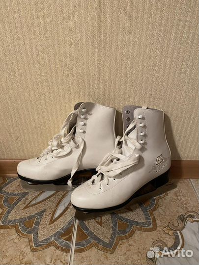 Коньки женские 41размер