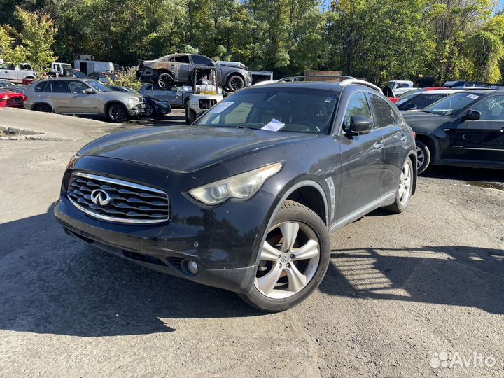 В разборе автомобиль Infiniti Fx35 Fx37 Qx70 S51