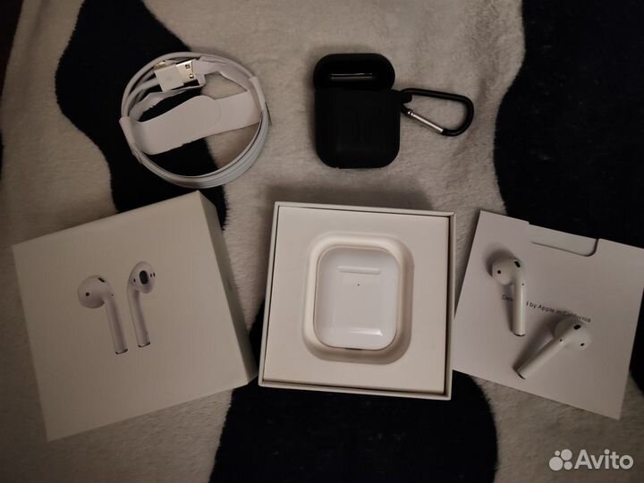 TWS наушники AirPods