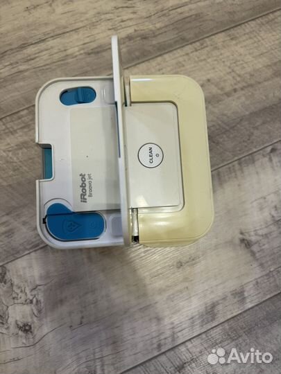 Irobot braava jet 240