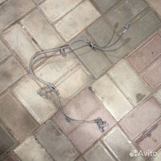 Датчик абс передний правый Тойота Королла 120