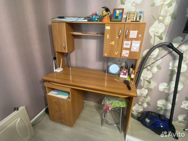 Компьютерный стол