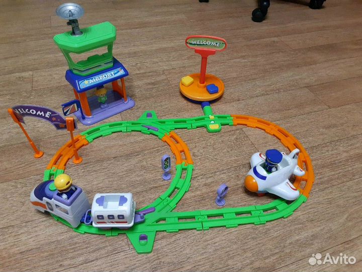 Железная дорога unimax toys паровозик аэропорт