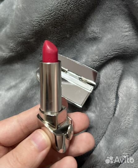 Помада с футляром из железа и двумя зеркалами