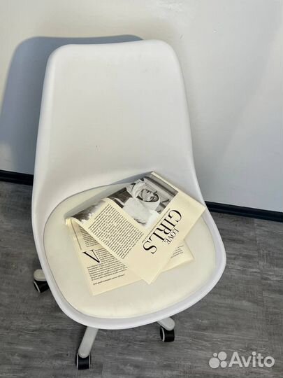 Стул на колесиках IKEA